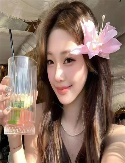 《蓝色自行车》剧情全解析：人物命运与故事走向深度解读